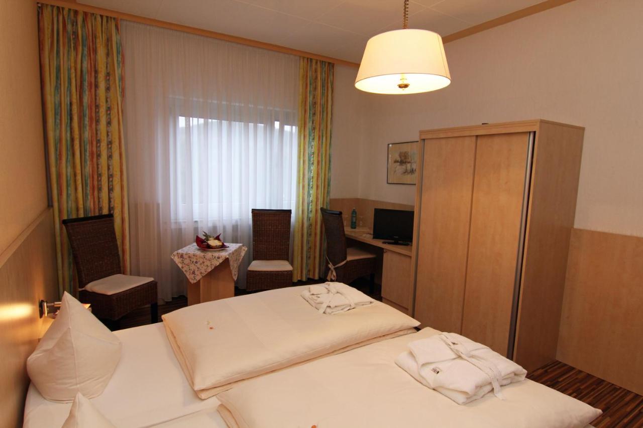 Hotel Lahnblick Бад-Ласфе Экстерьер фото