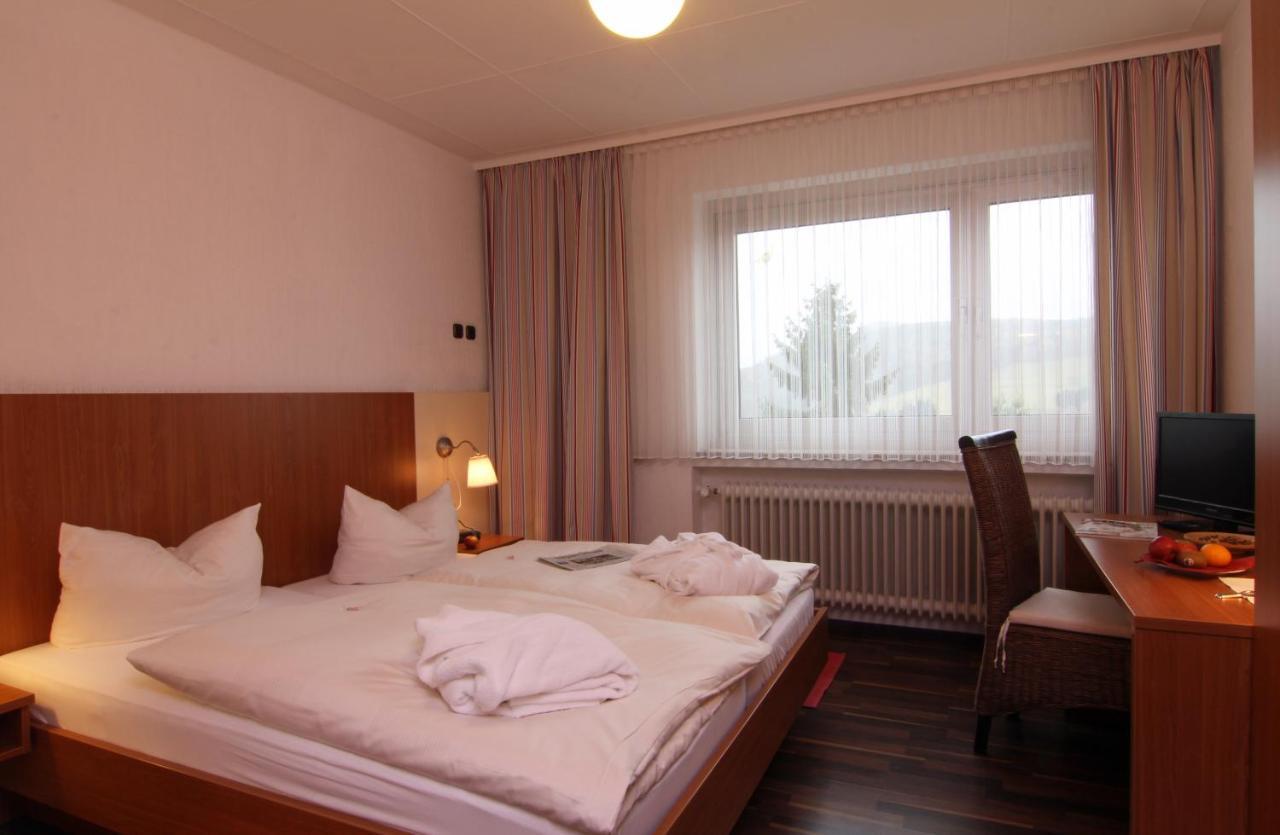 Hotel Lahnblick Бад-Ласфе Экстерьер фото